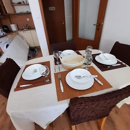 Apartment Beutiful Ground Floor Apartment Close To Beach
